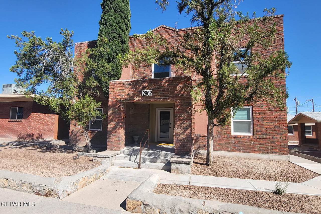2862 Grant Avenue - Photo 1