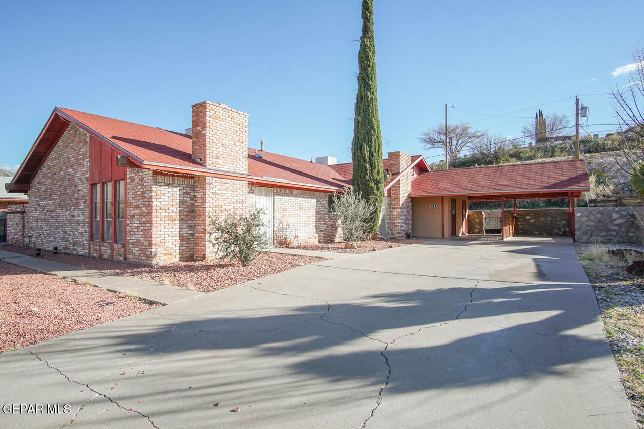 6437 Pizarro Street - Photo 1