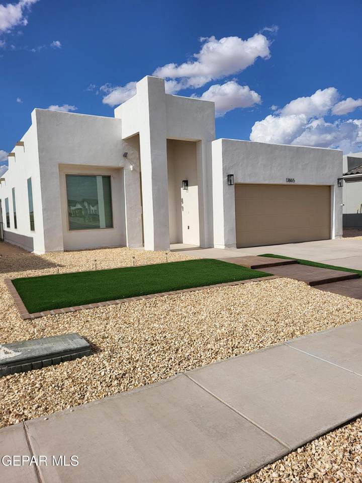 13865 Lorenz Avenue - Photo 1