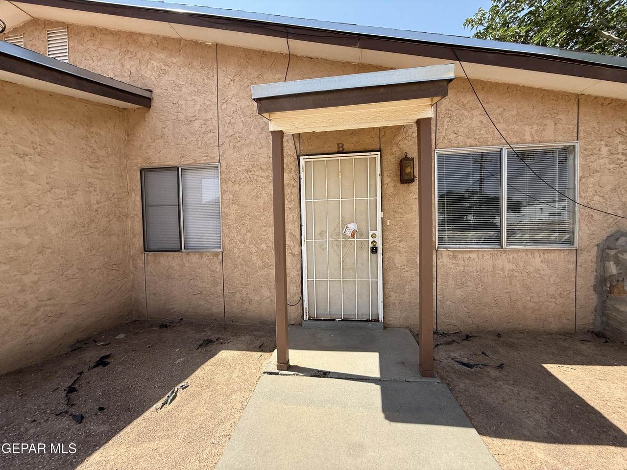 1905 Karen Sue Place - Photo 1
