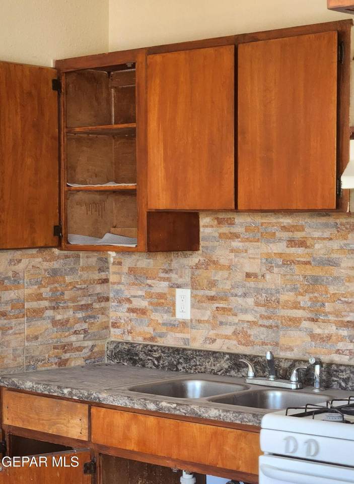 192 Coronado Road - Photo 1