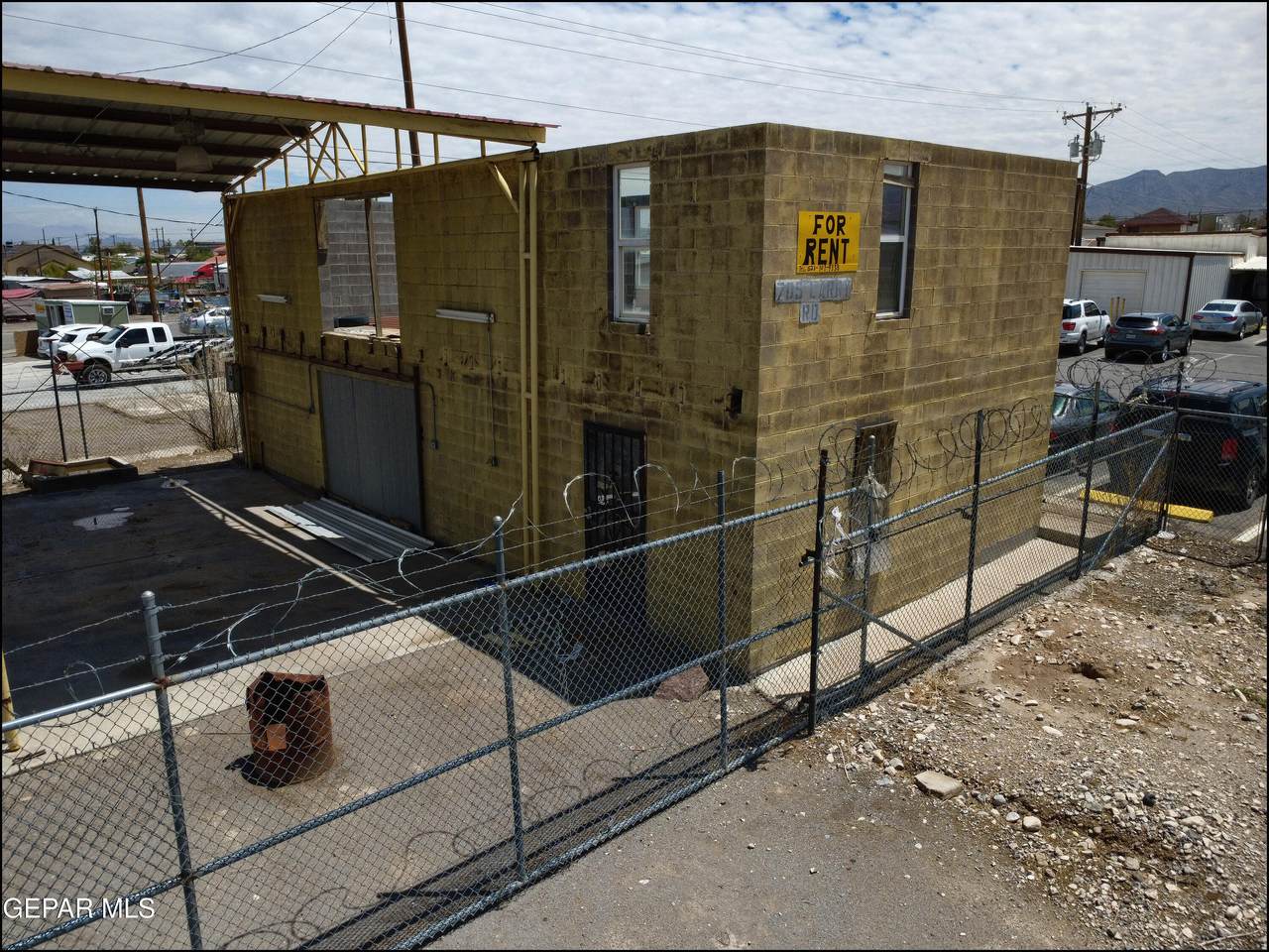 701 705 Larry Road - Photo 1