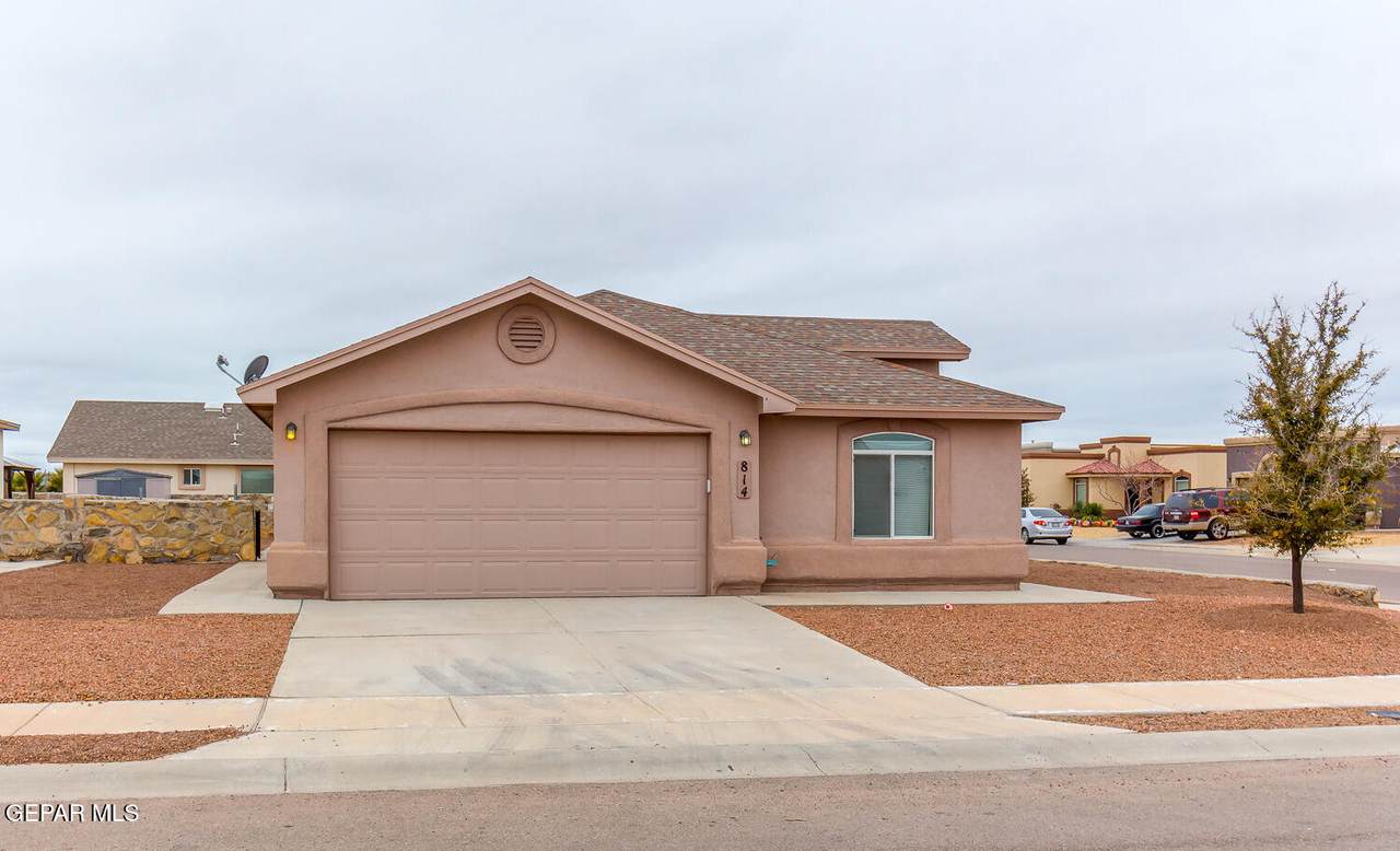 814 Desert Silver Drive - Photo 1
