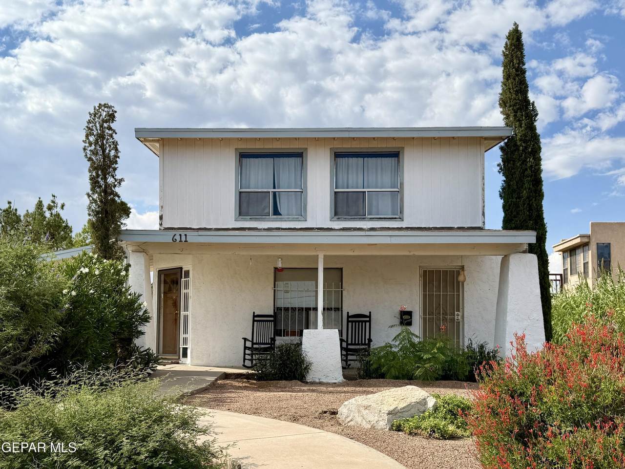 611 New York Avenue - Photo 1