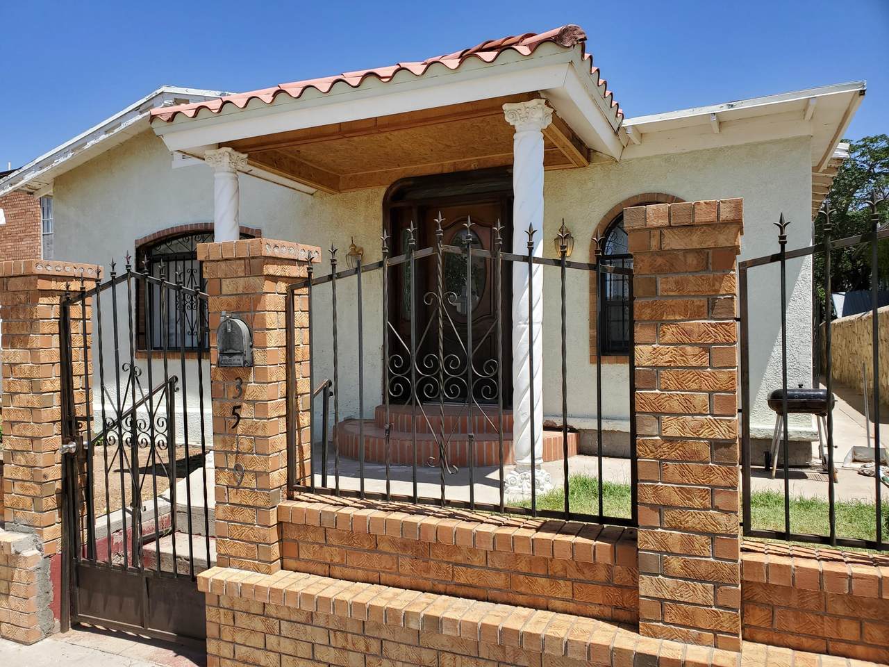 3519 La Luz Avenue - Photo 1