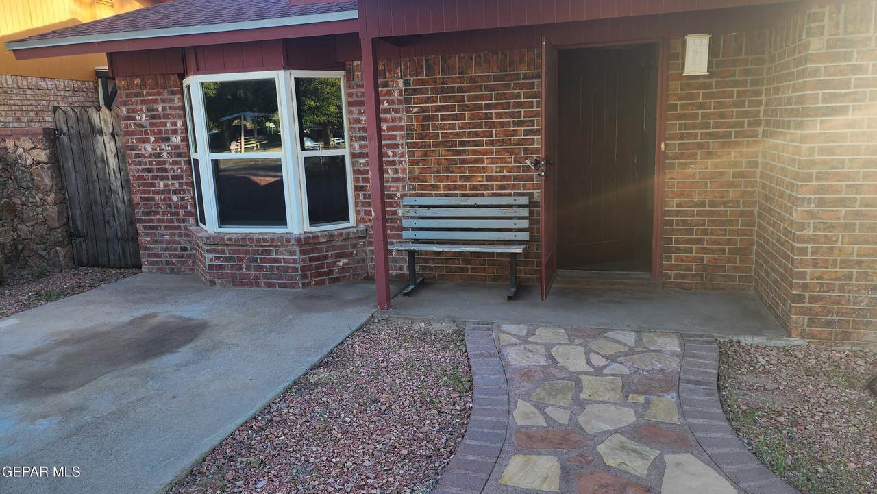 1209 Antonio Street - Photo 1