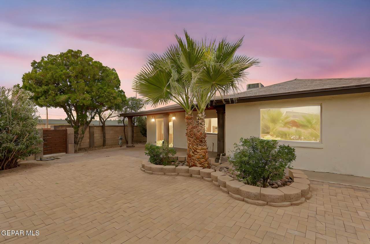 6384 Doniphan Drive - Photo 1