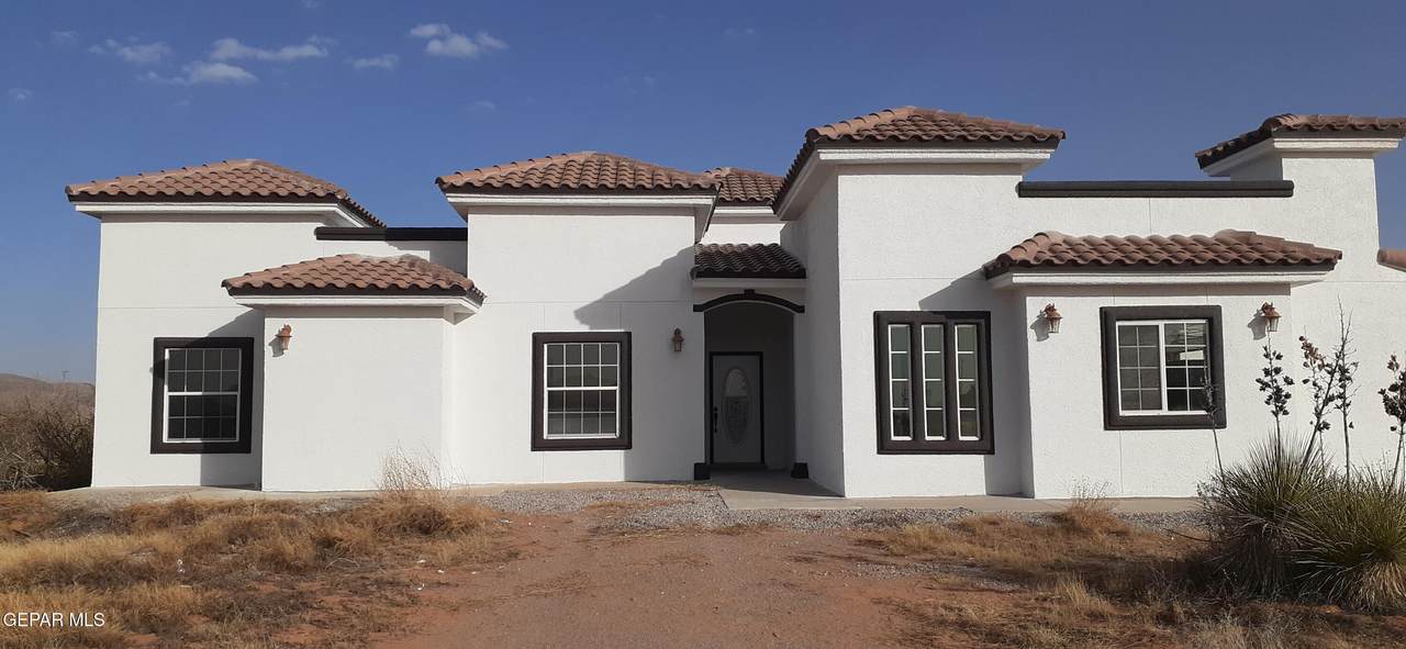 5466 Buffalo Creek Drive - Photo 1