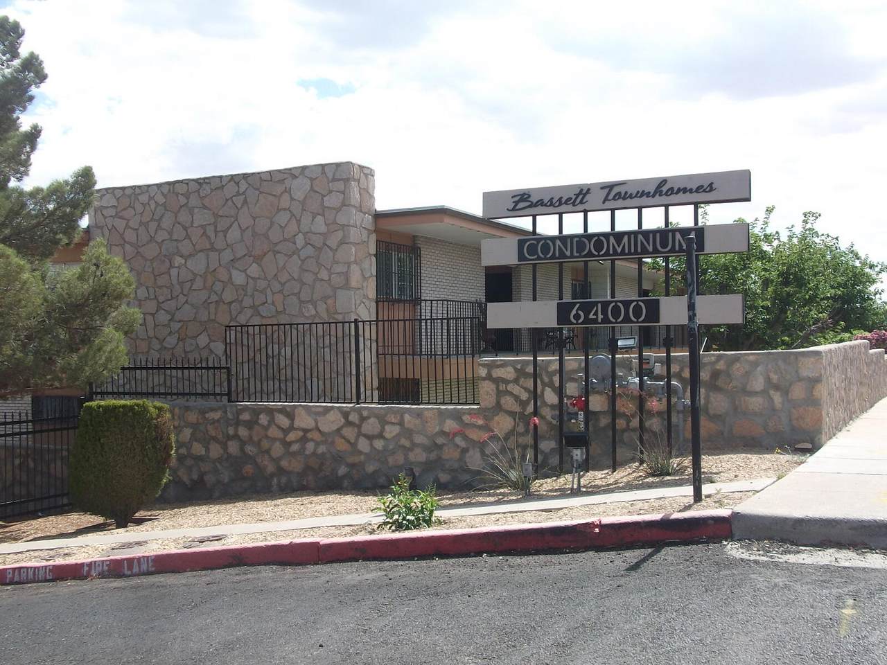 6400 Edgemere Boulevard - Photo 1