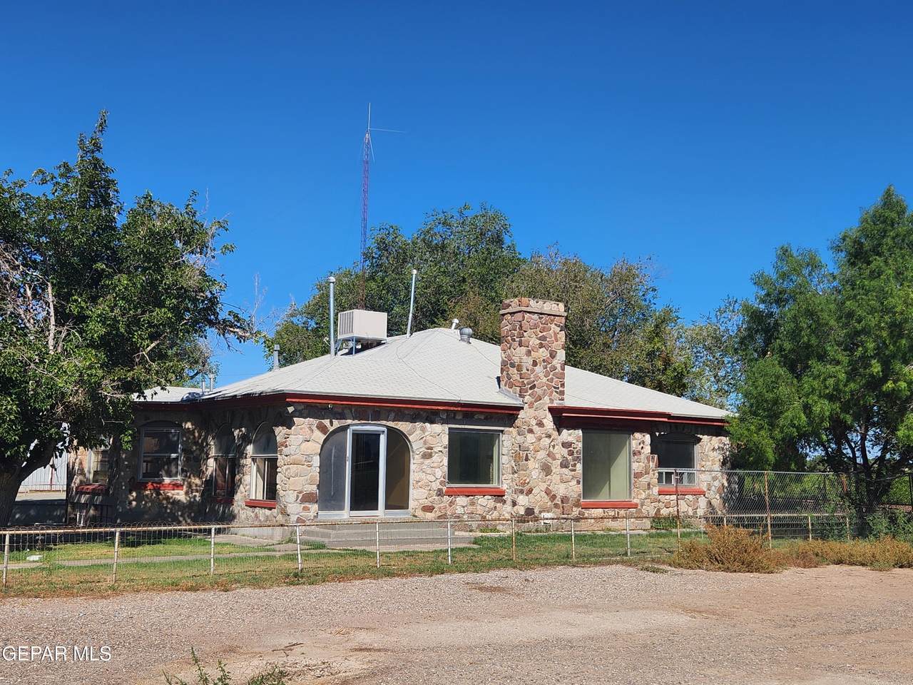 6643 Westside Drive - Photo 1