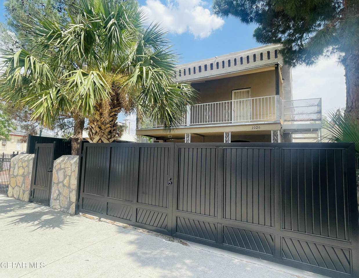 1026 Myrtle Avenue - Photo 1