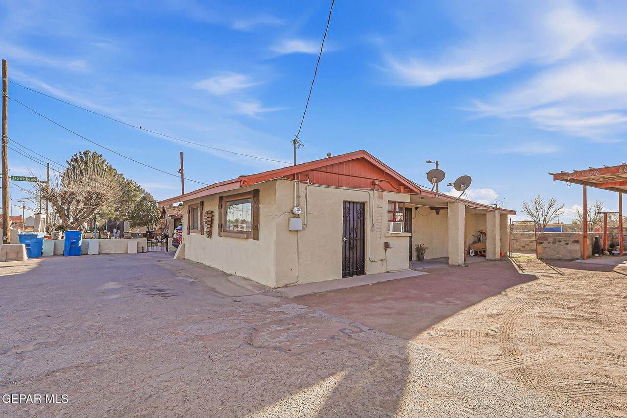 10540 Socorro Road - Photo 1