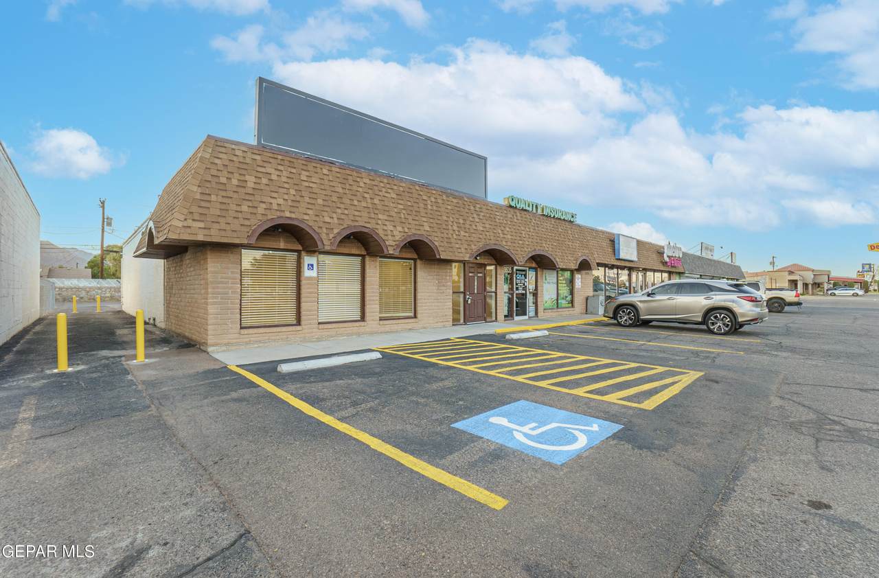 9533 Dyer Street - Photo 1