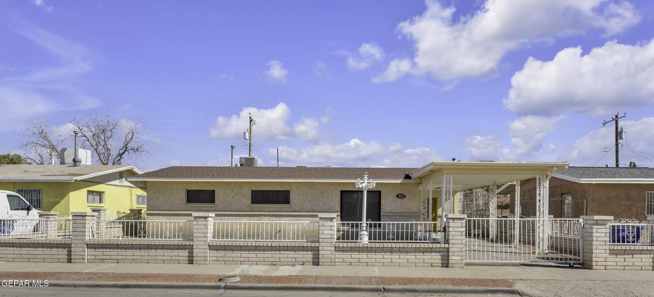 252 Trinity Place - Photo 1