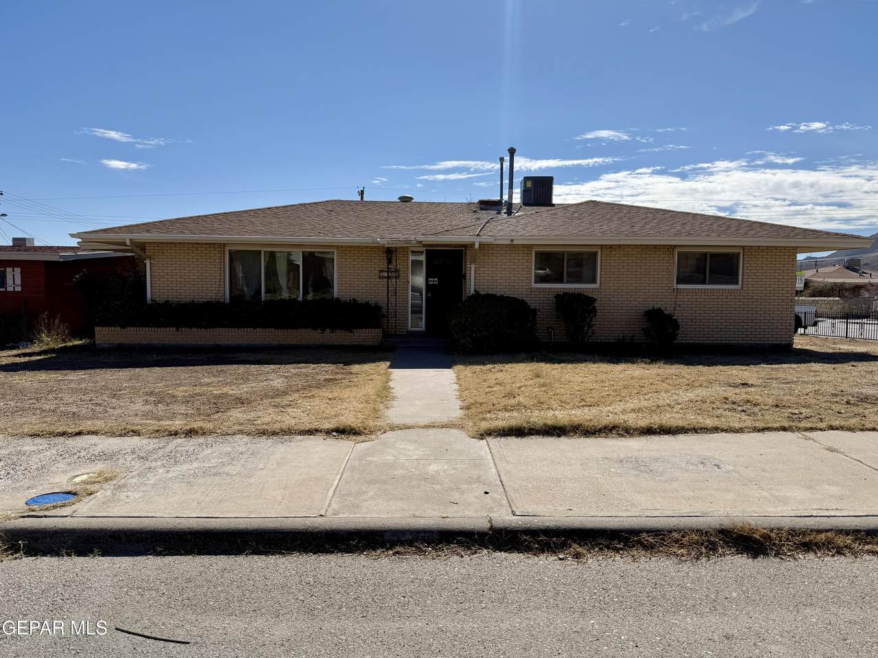 2900 Polk Avenue - Photo 1