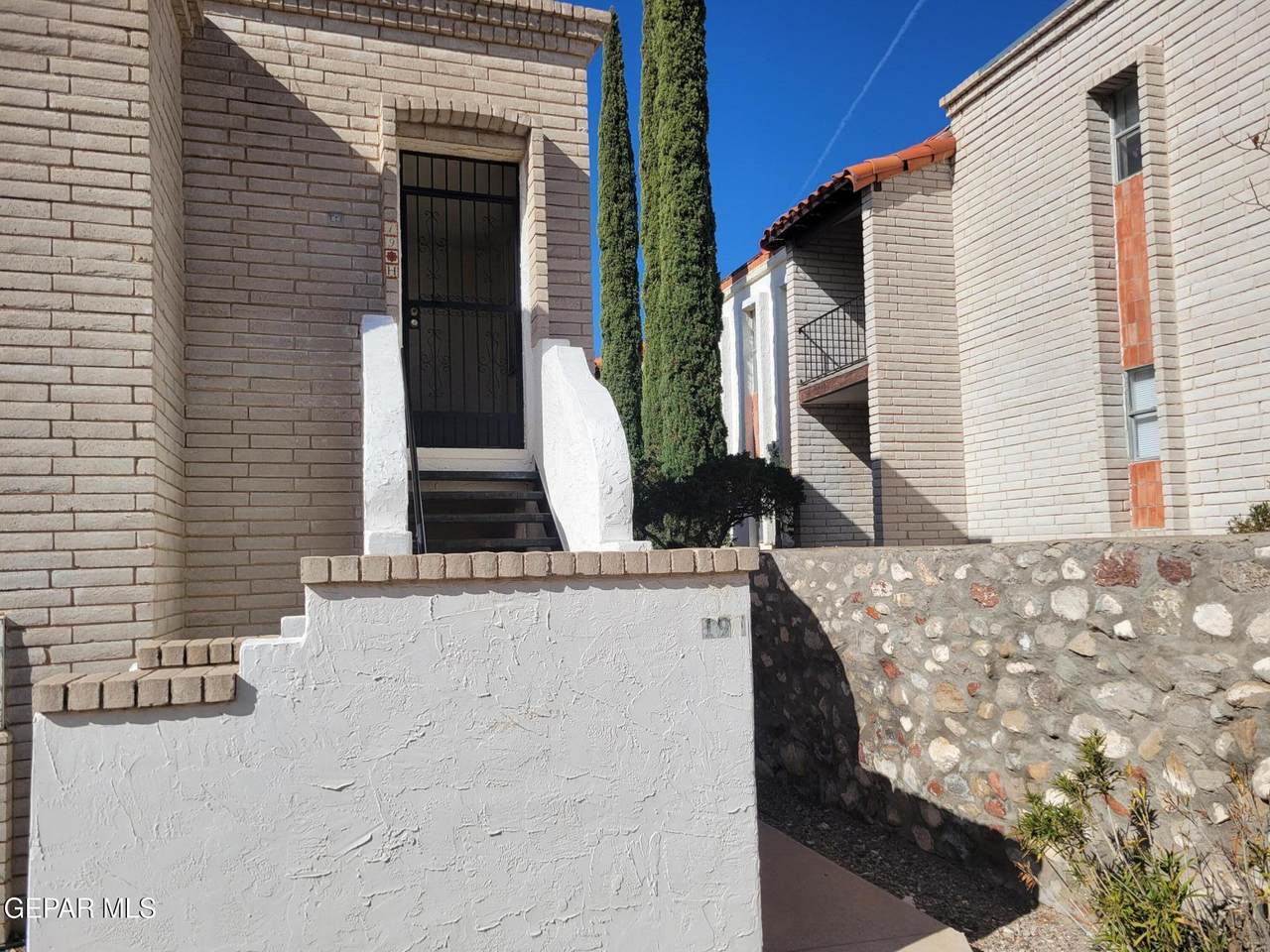 6201 Escondido Drive - Photo 1