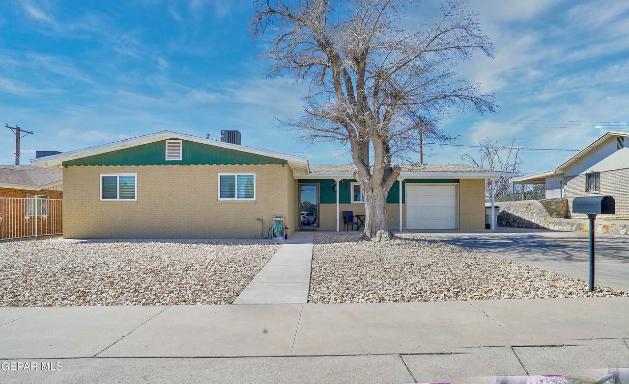 1513 Fir Street - Photo 1