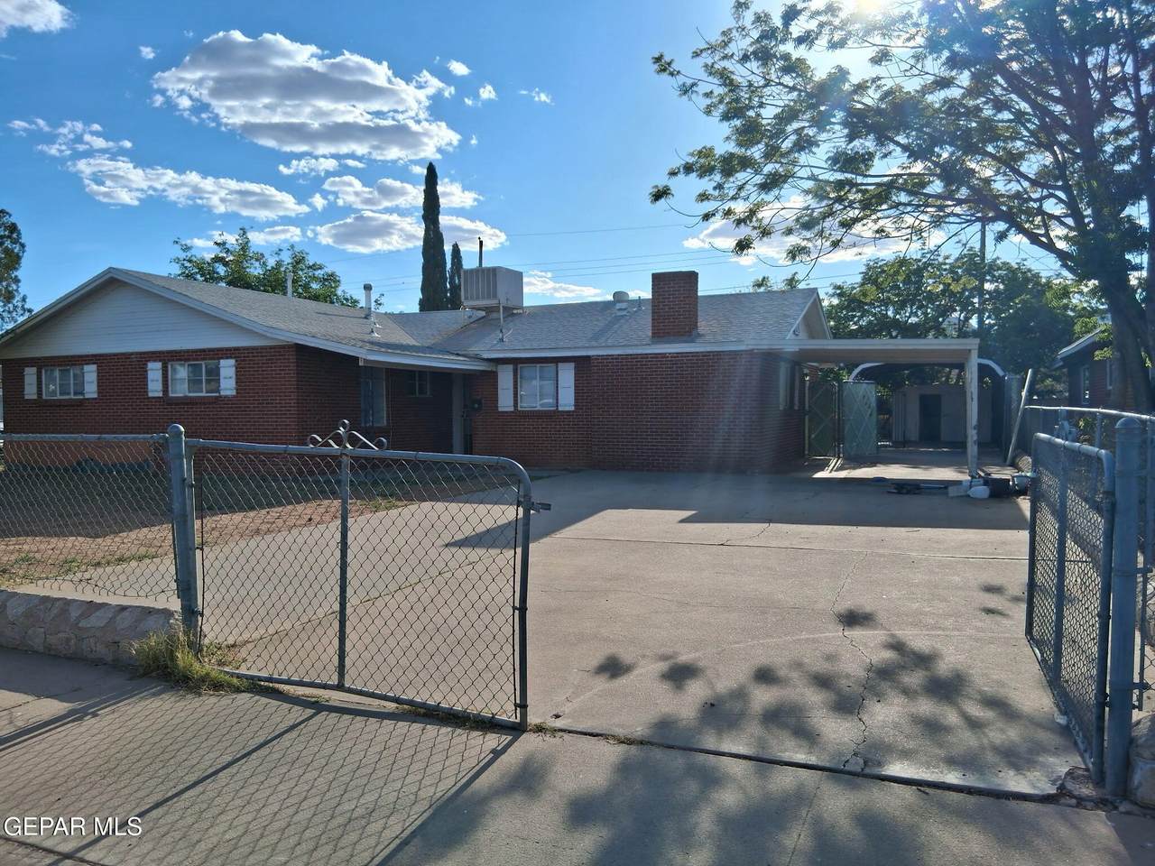 9513 Fairfax Street - Photo 1