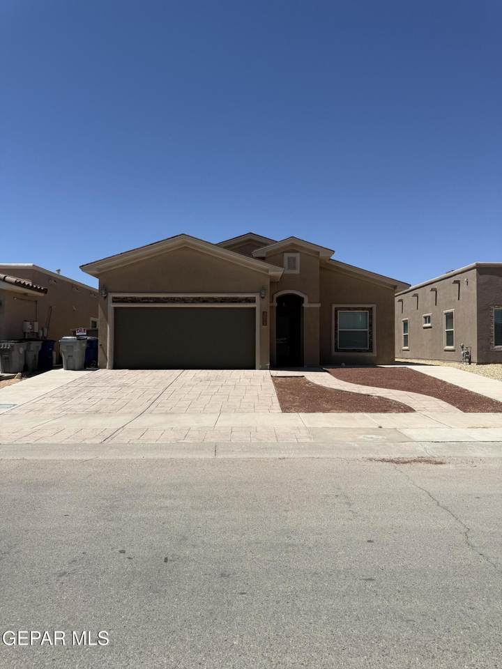 3873 Loma Dante - Photo 1