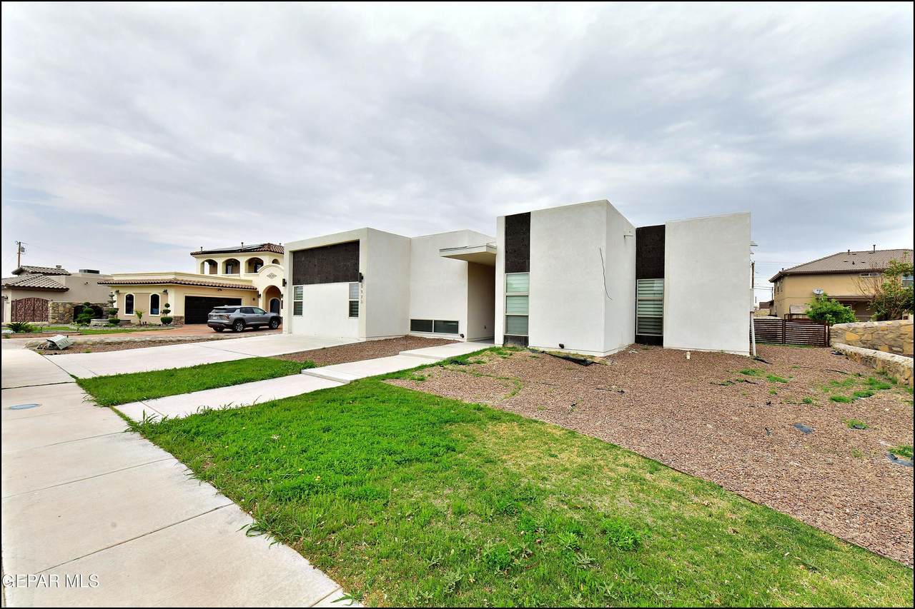 5973 Cartagena Circle - Photo 1