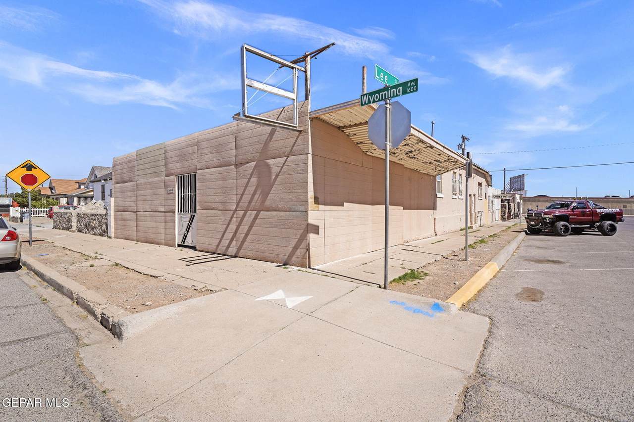 1600 Wyoming Avenue - Photo 1