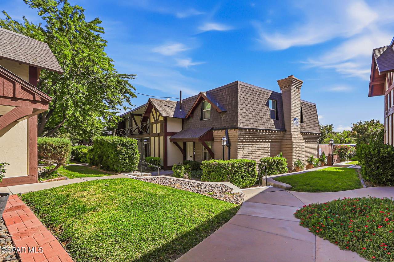 500 Thunderbird Drive - Photo 1