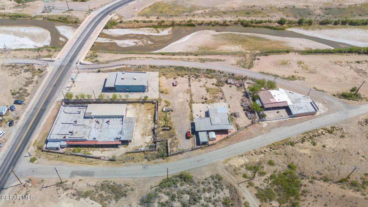 3450 Mcnutt Road - Photo 1