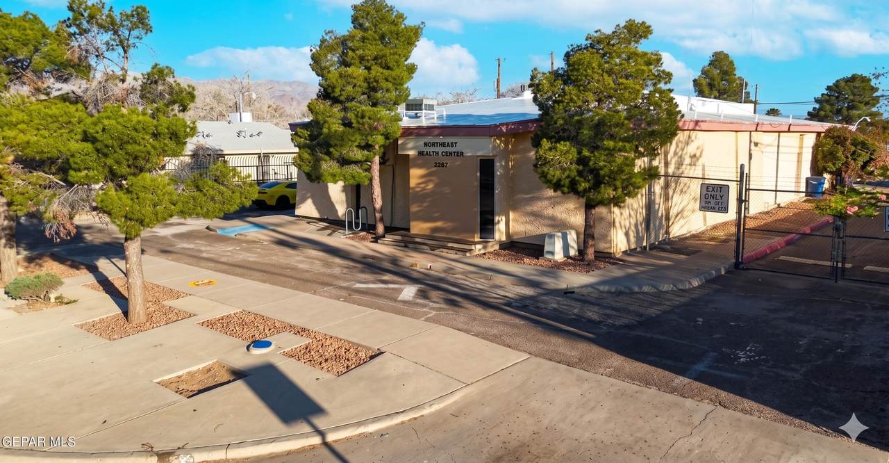 5587 Woodrow Bean - Photo 1