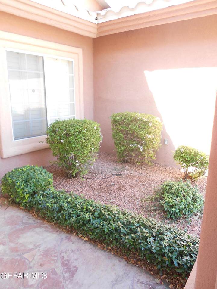 https://bt-photos.global.ssl.fastly.net/elpaso/1280_boomver_1_944700-2.jpg