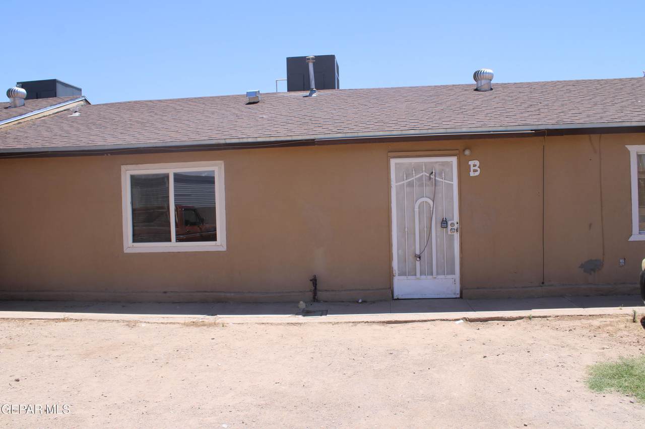 1368 Reid Road - Photo 1