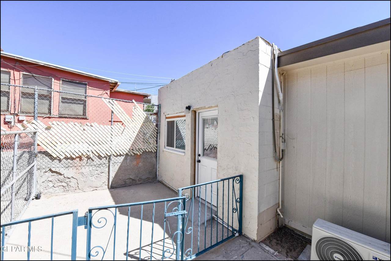 1212 Laurel Street - Photo 1