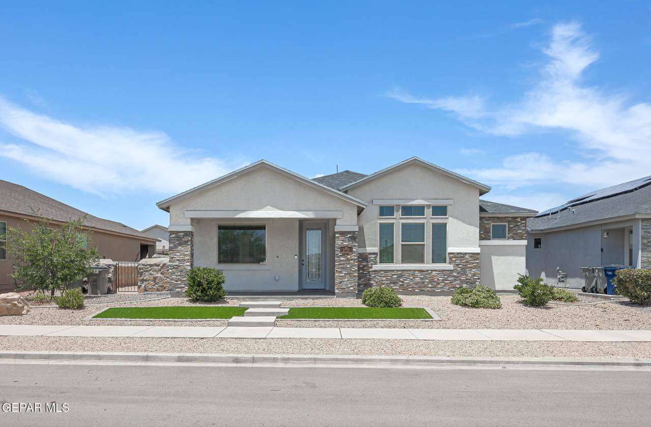 2725 Mike Price Drive - Photo 1