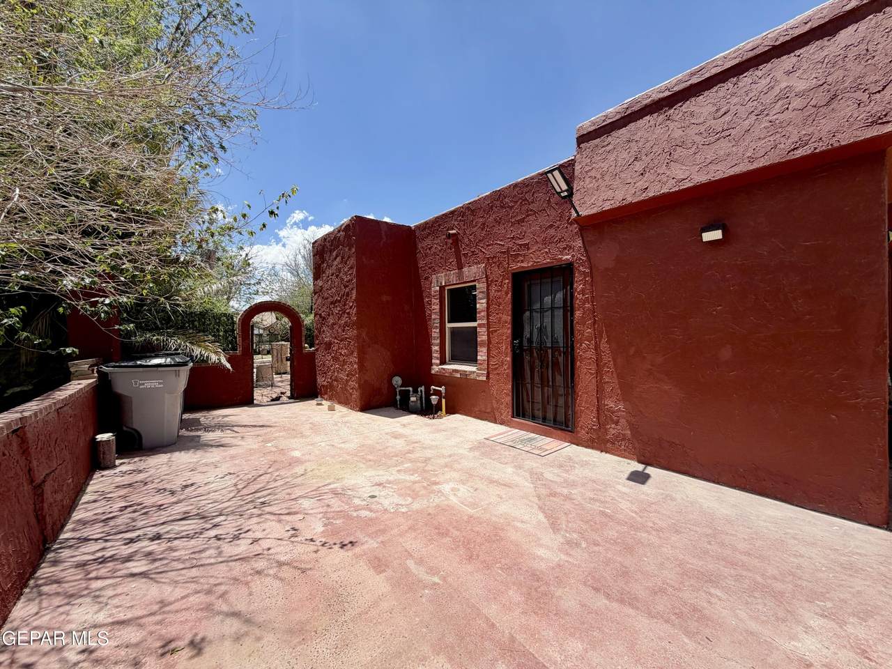 7404 Franklin Drive - Photo 1