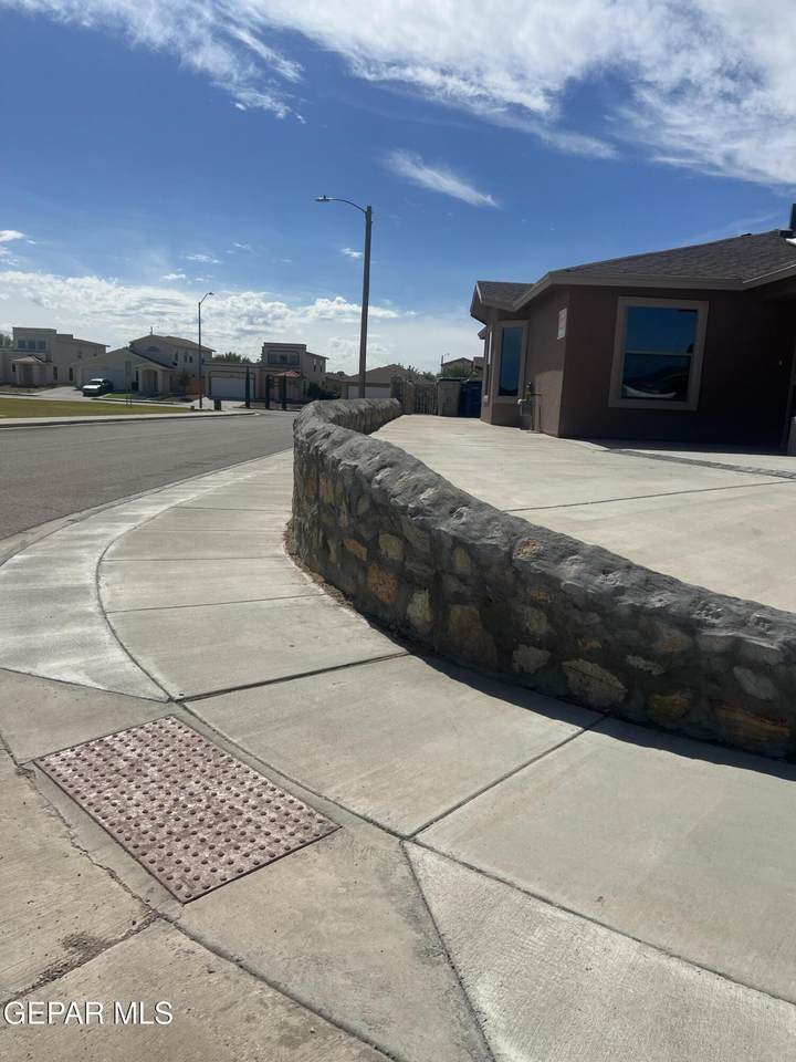 https://bt-photos.global.ssl.fastly.net/elpaso/1280_boomver_1_946775-2.jpg