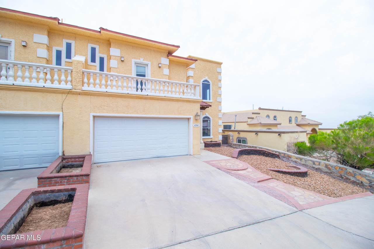 4744 Excalibur Drive - Photo 1