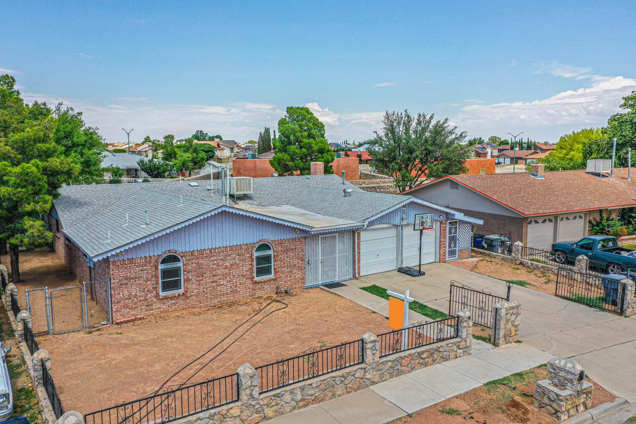 5201 Sweetwater Drive - Photo 1