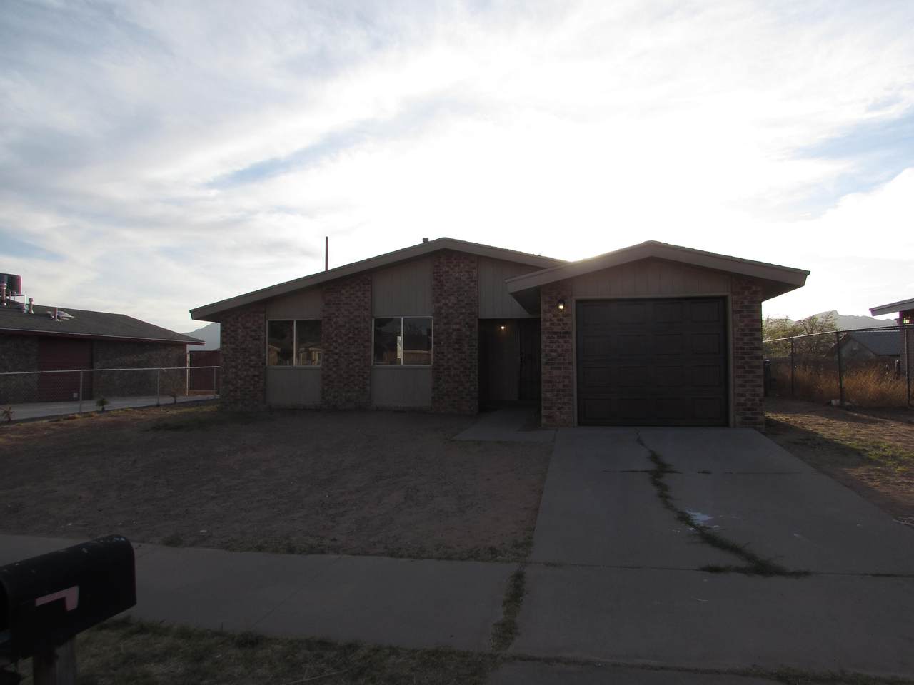 10813 Obsidian Street - Photo 1