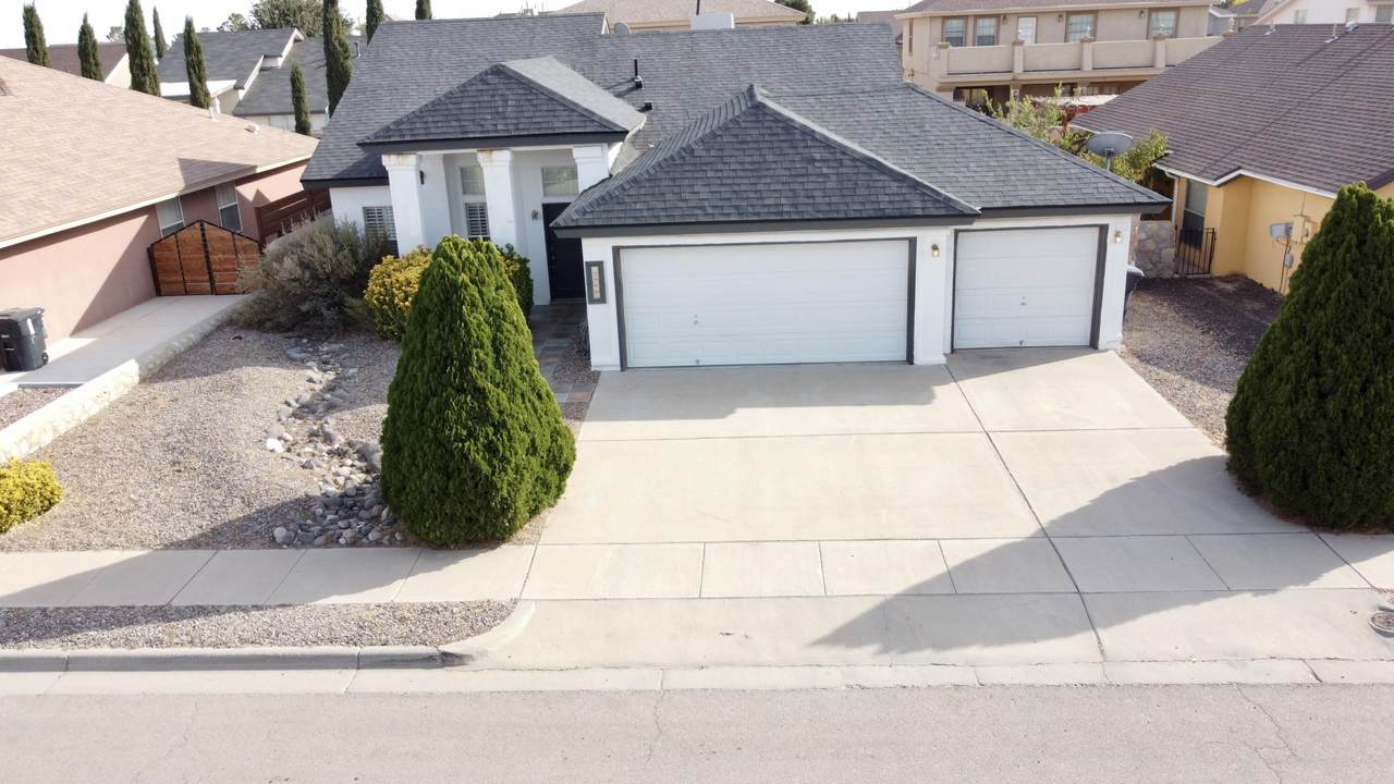 14056 Lago Azul Street - Photo 1