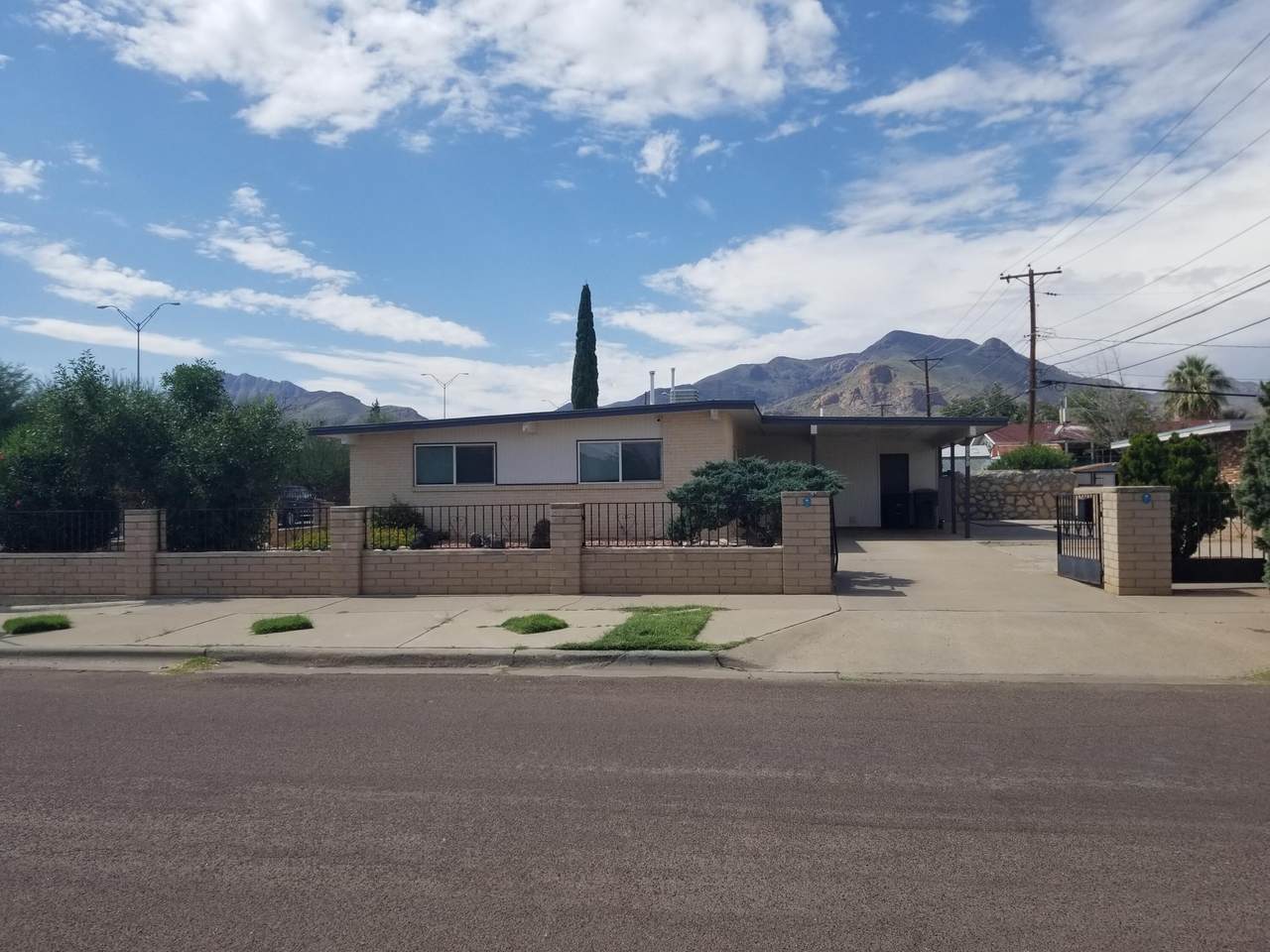 10001 Kellogg Street - Photo 1