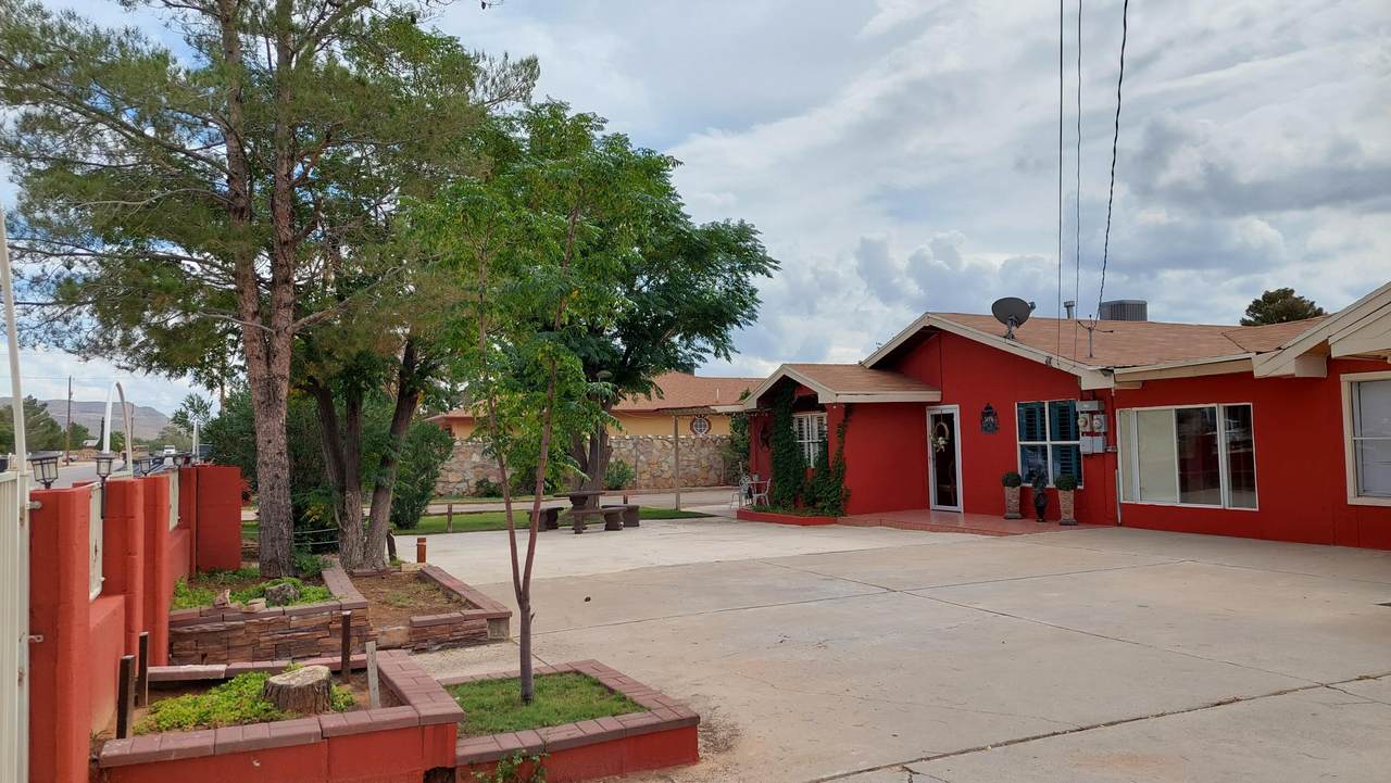 14930 Karen Kay Drive - Photo 1