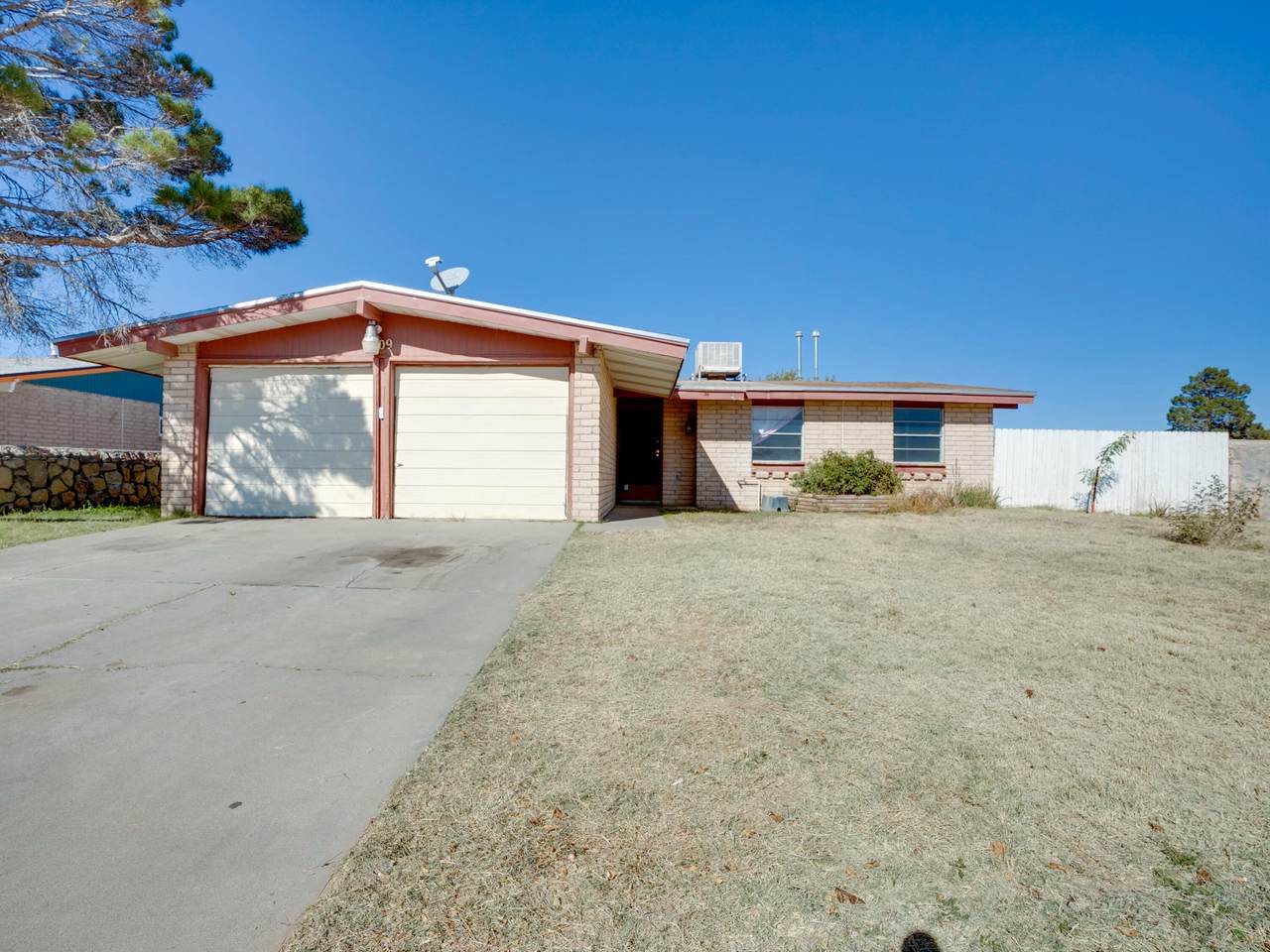 5009 Sycene Court - Photo 1