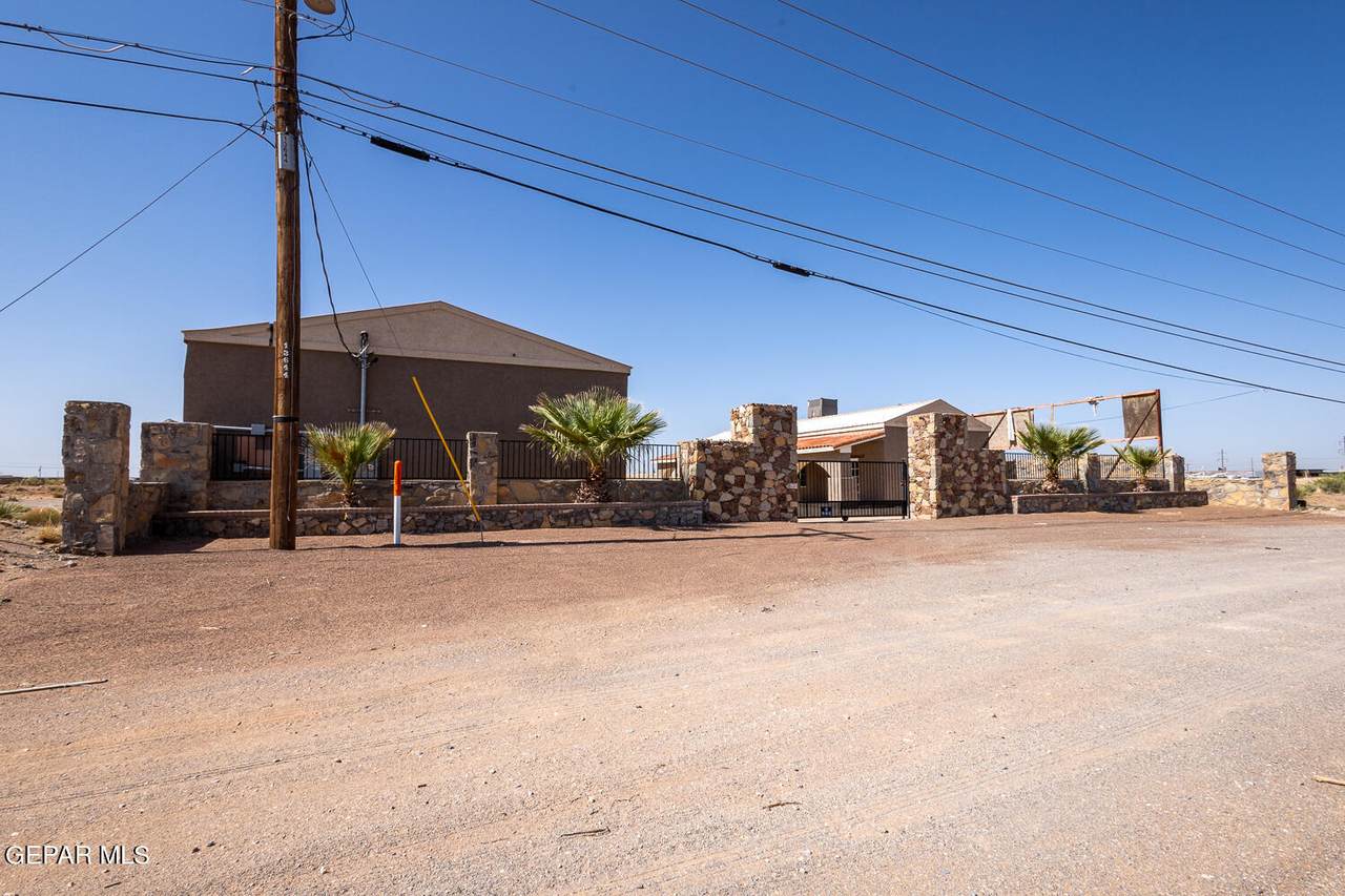 13644 David Drive - Photo 1