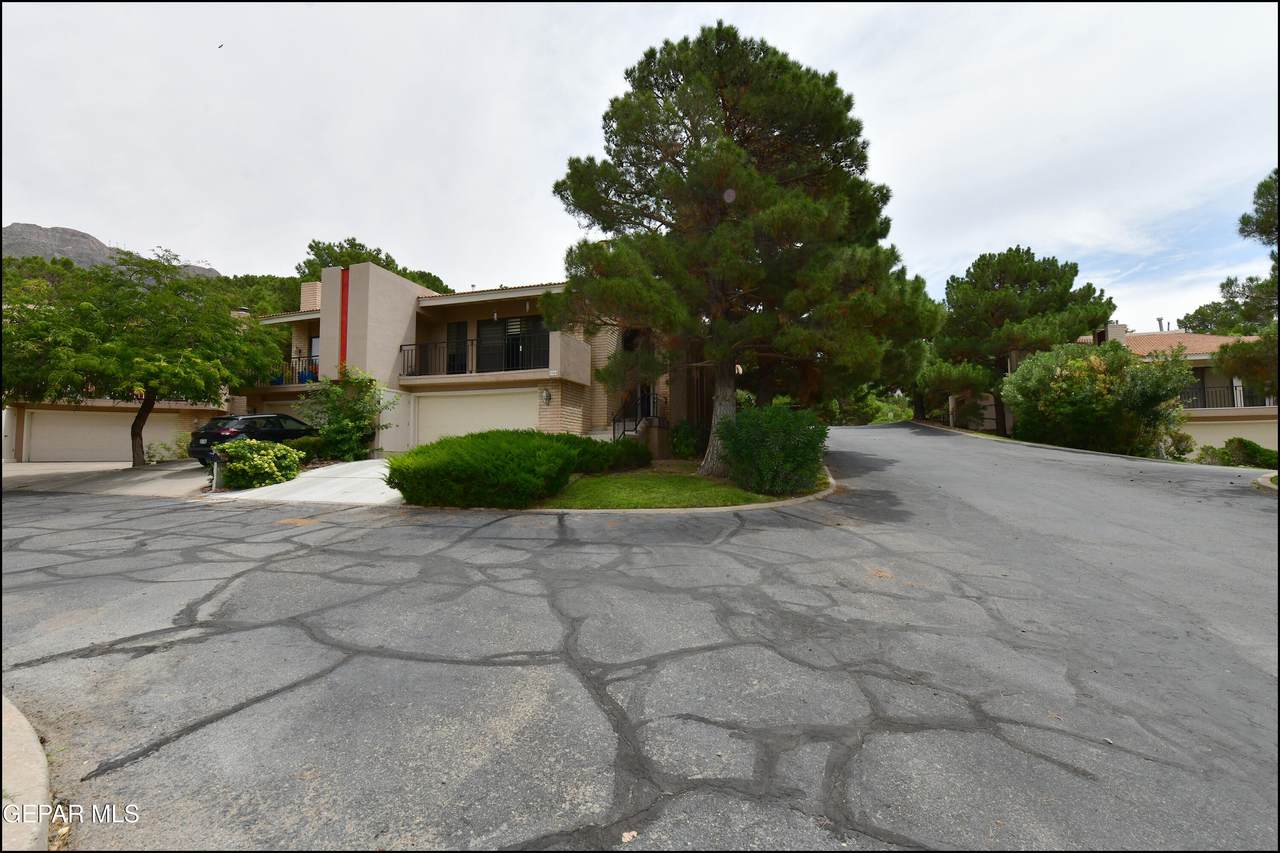 5900 Mira Hermosa Drive - Photo 1