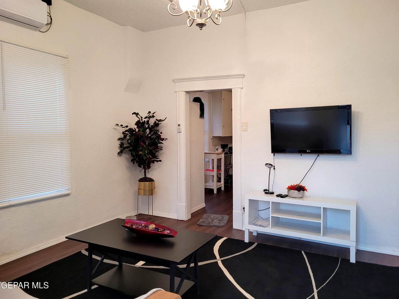 806 Mundy Drive - Photo 1