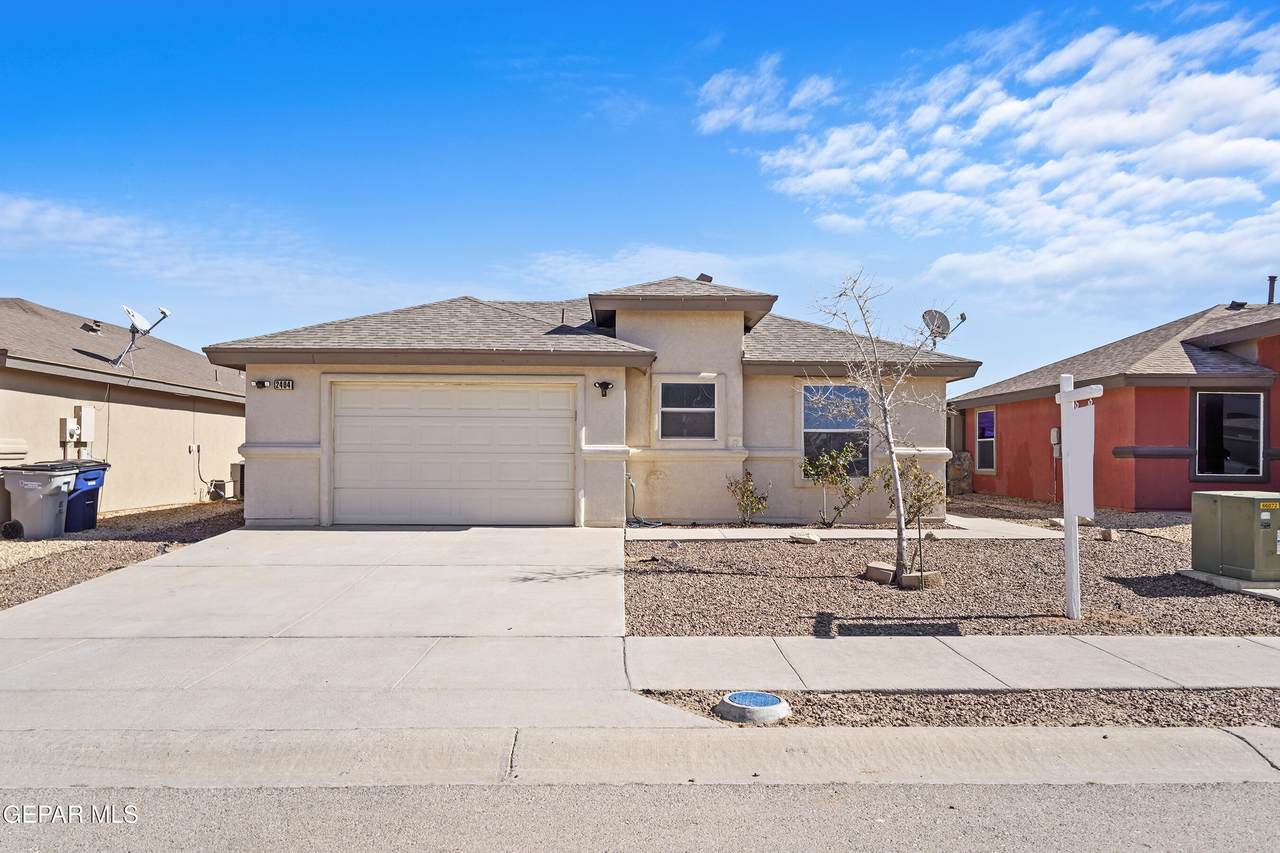 2404 Escape Point Street - Photo 1