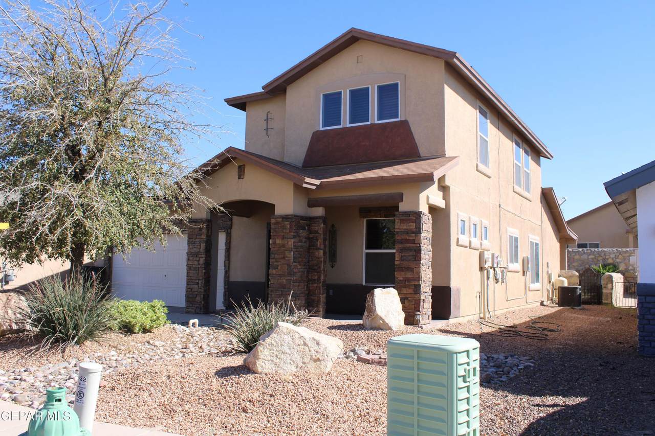 336 Emerald Woods Street - Photo 1