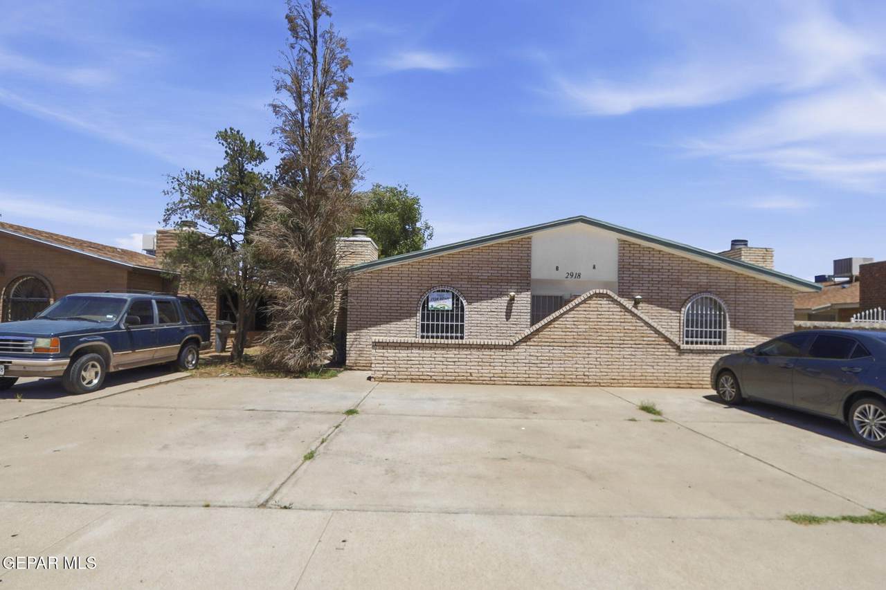 2918 Glen Drive - Photo 1