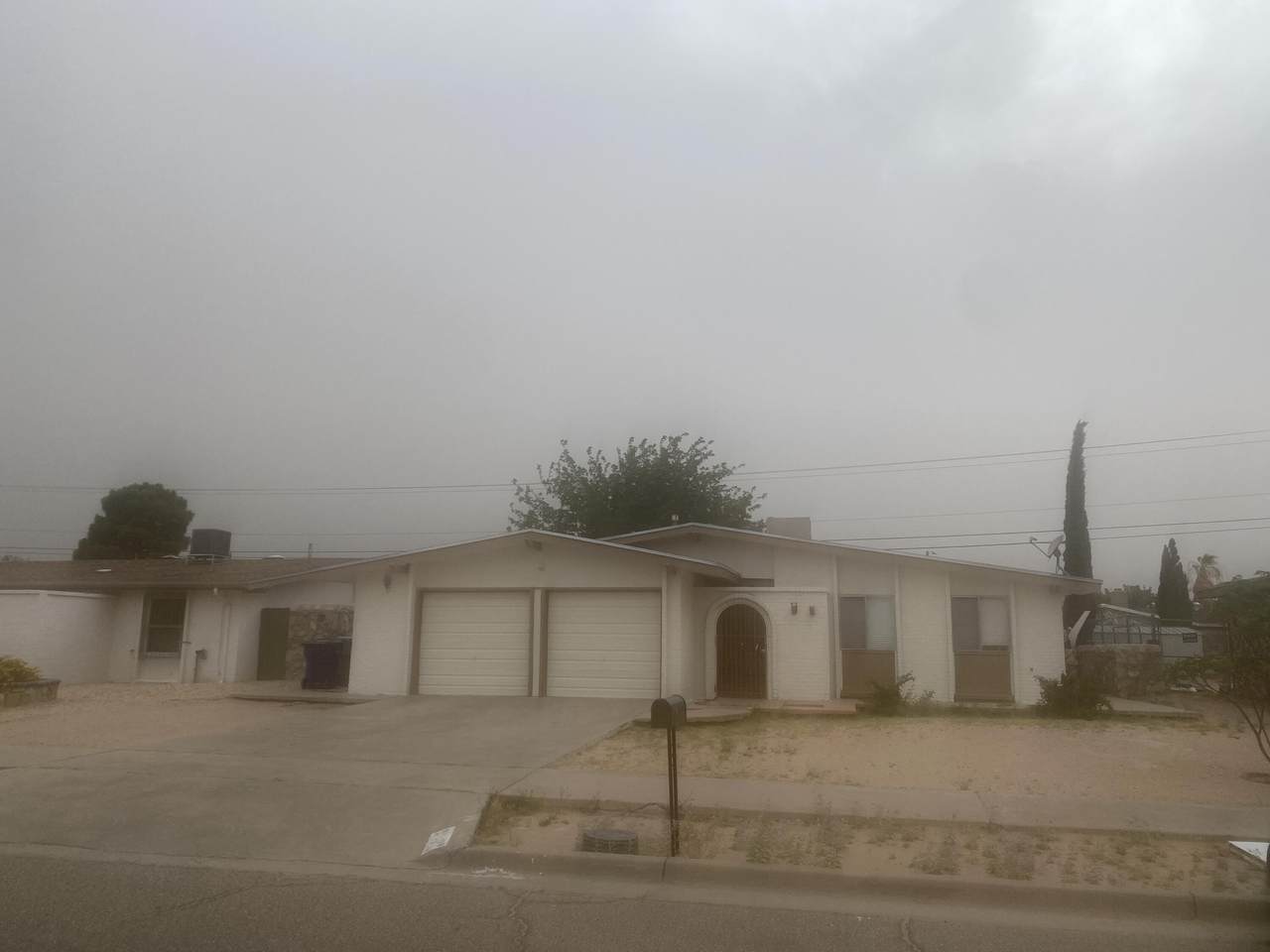 3433 Glen Drive - Photo 1