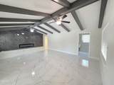 302 Quincy Avenue - Photo 3