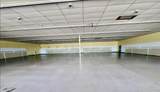 12020 Montana Avenue - Photo 25